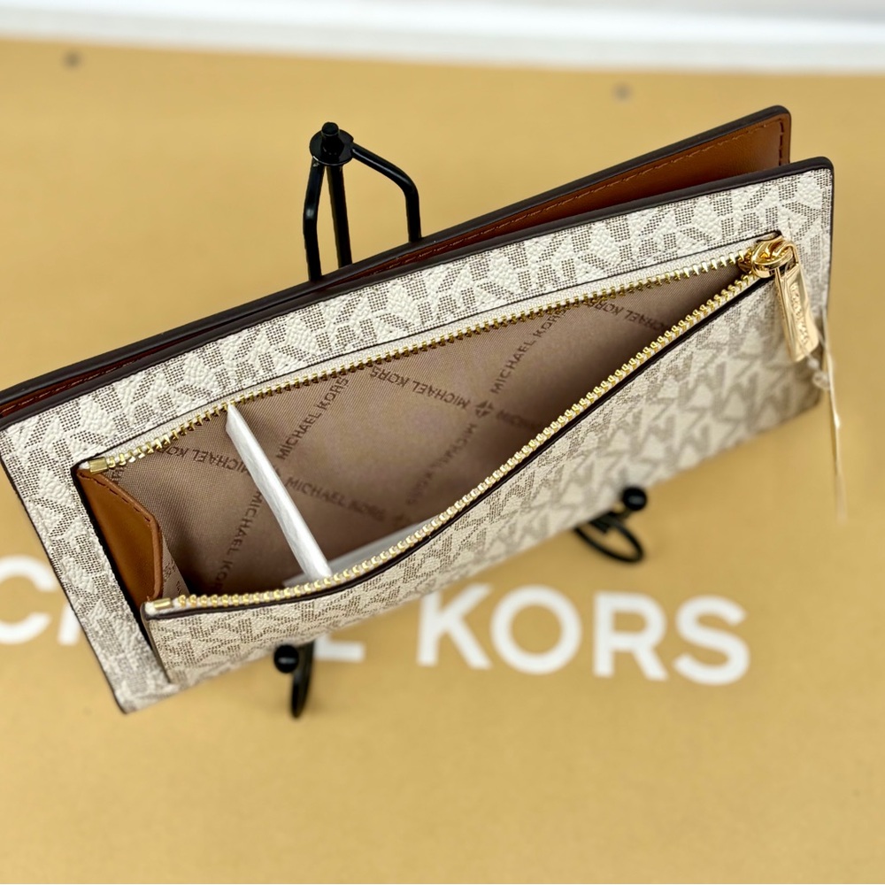 Michael Kors Reed Large Snap Wallet Vanilla - Picture 5 of 9